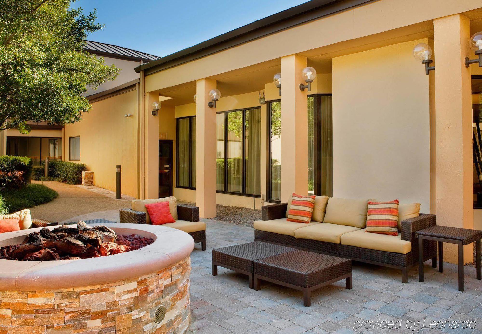 Courtyard Dallas Las Colinas Ірвінг Екстер'єр фото